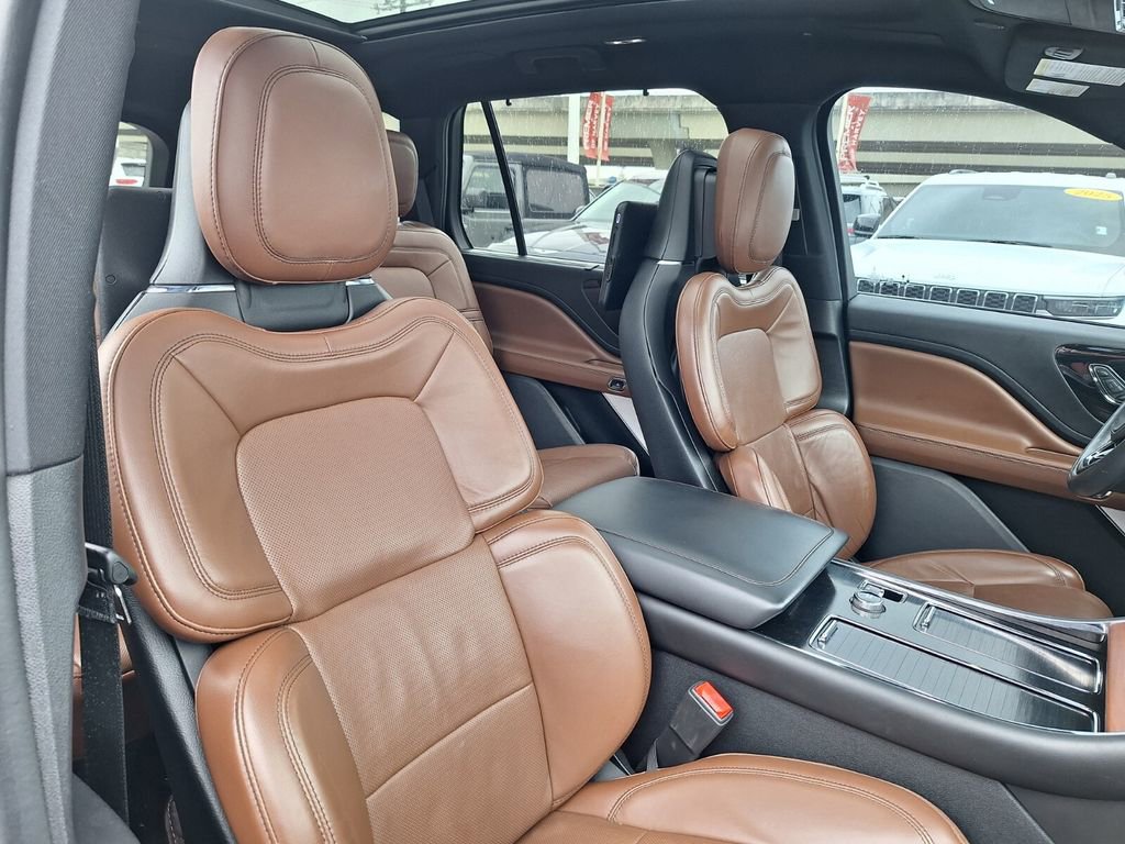 Used 2020 Lincoln Aviator Reserve w/ Equipment Group 202A AWD/4WD image 31