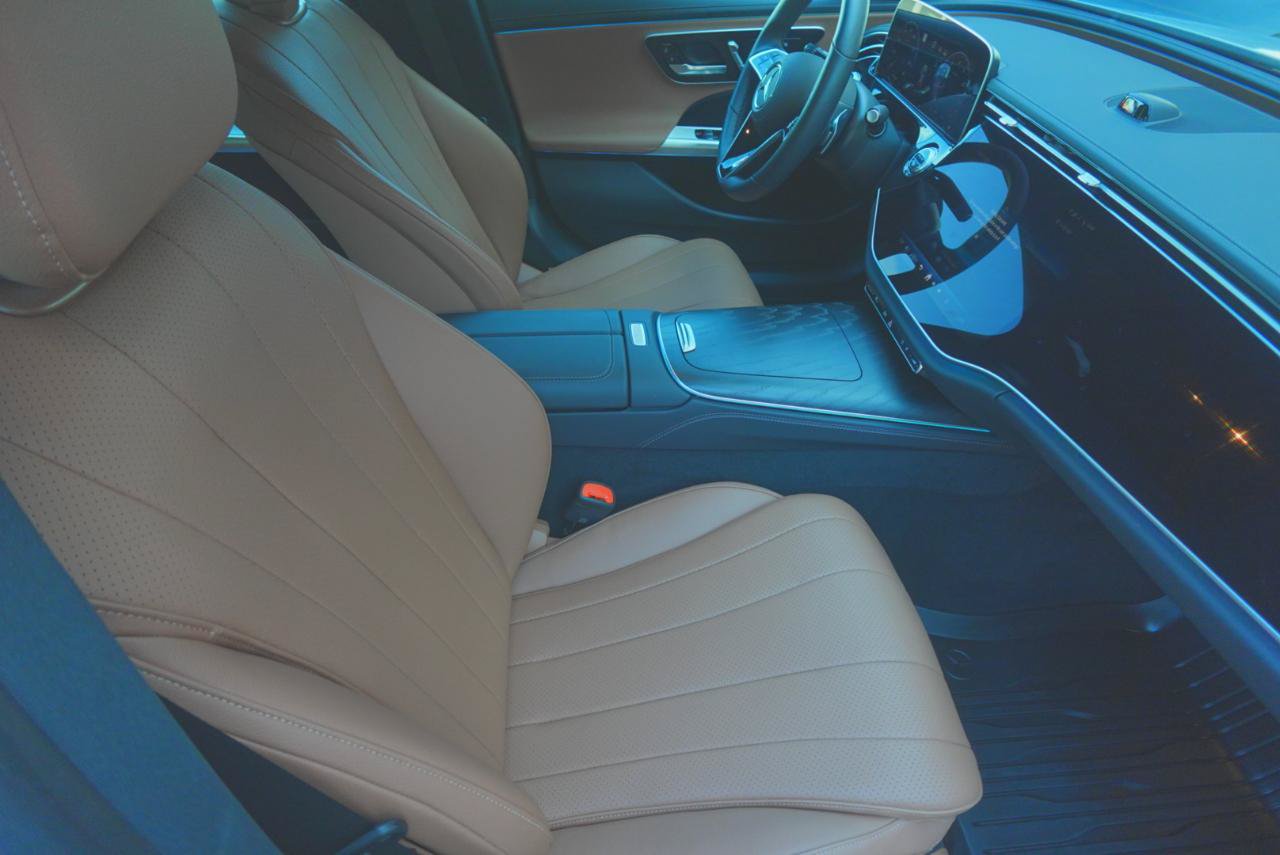 Used 2024 Mercedes-Benz E 350 4MATIC Sedan w/ Driver Assistance Package image 17