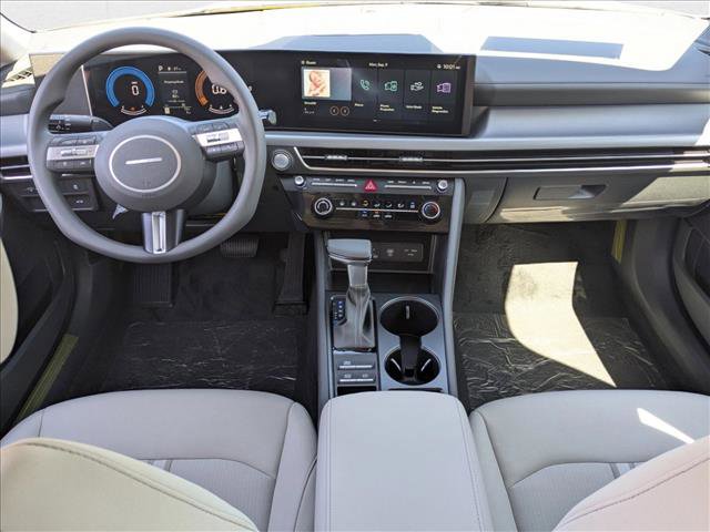 Used 2025 Hyundai Sonata SE image 15