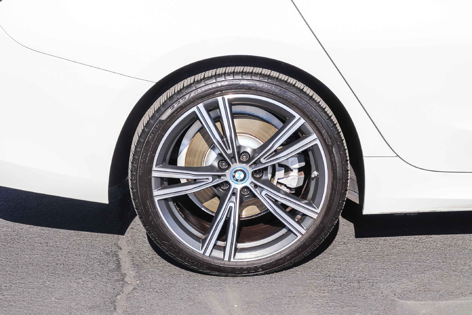 Used 2023 BMW 330e w/ Premium Package RWD image 9