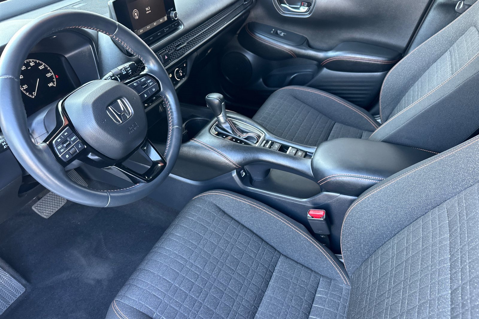 Used 2023 Honda HR-V Sport image 10