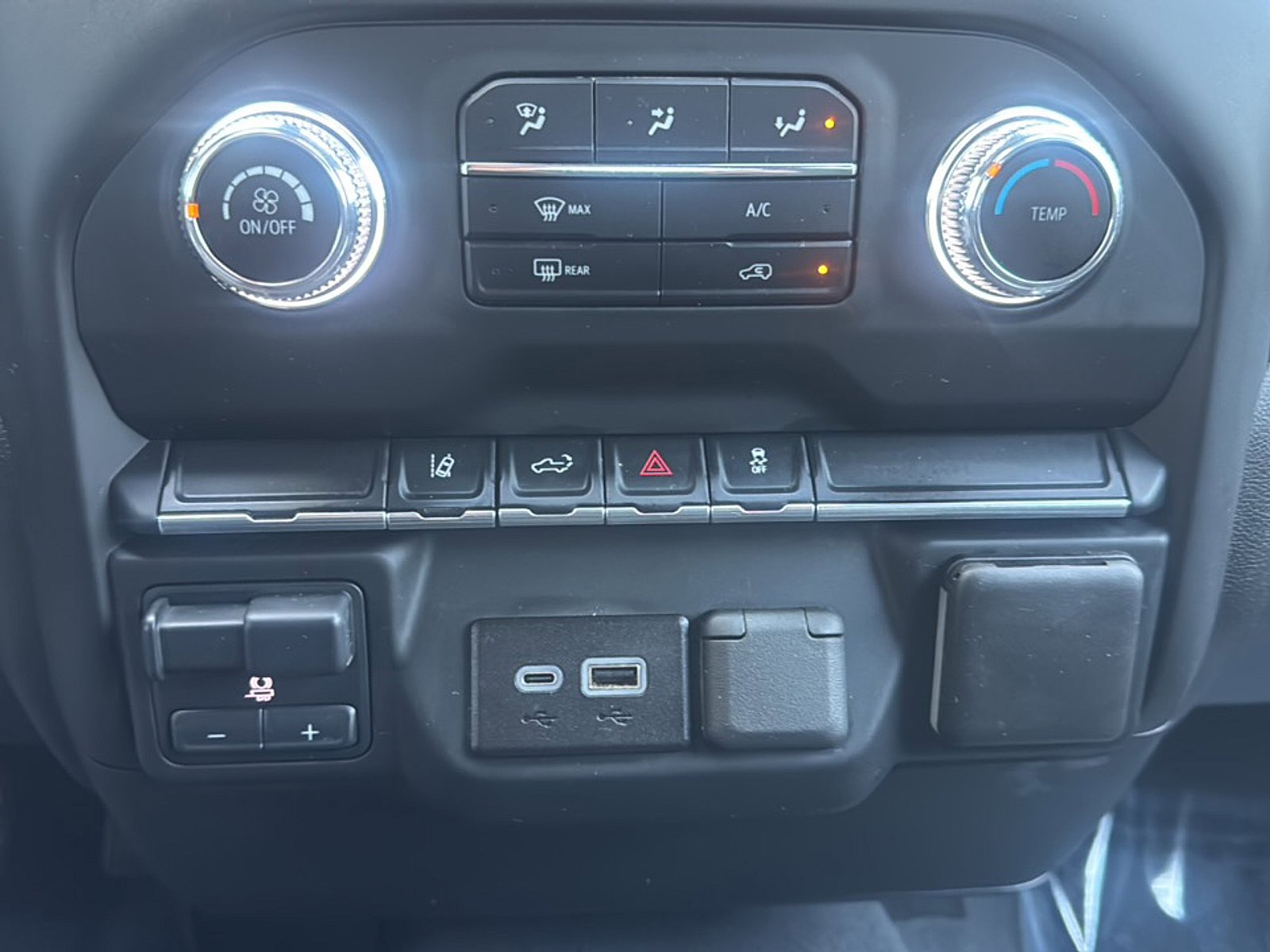 Used 2024 GMC Sierra 2500 Pro w/ Convenience Package AWD/4WD image 41