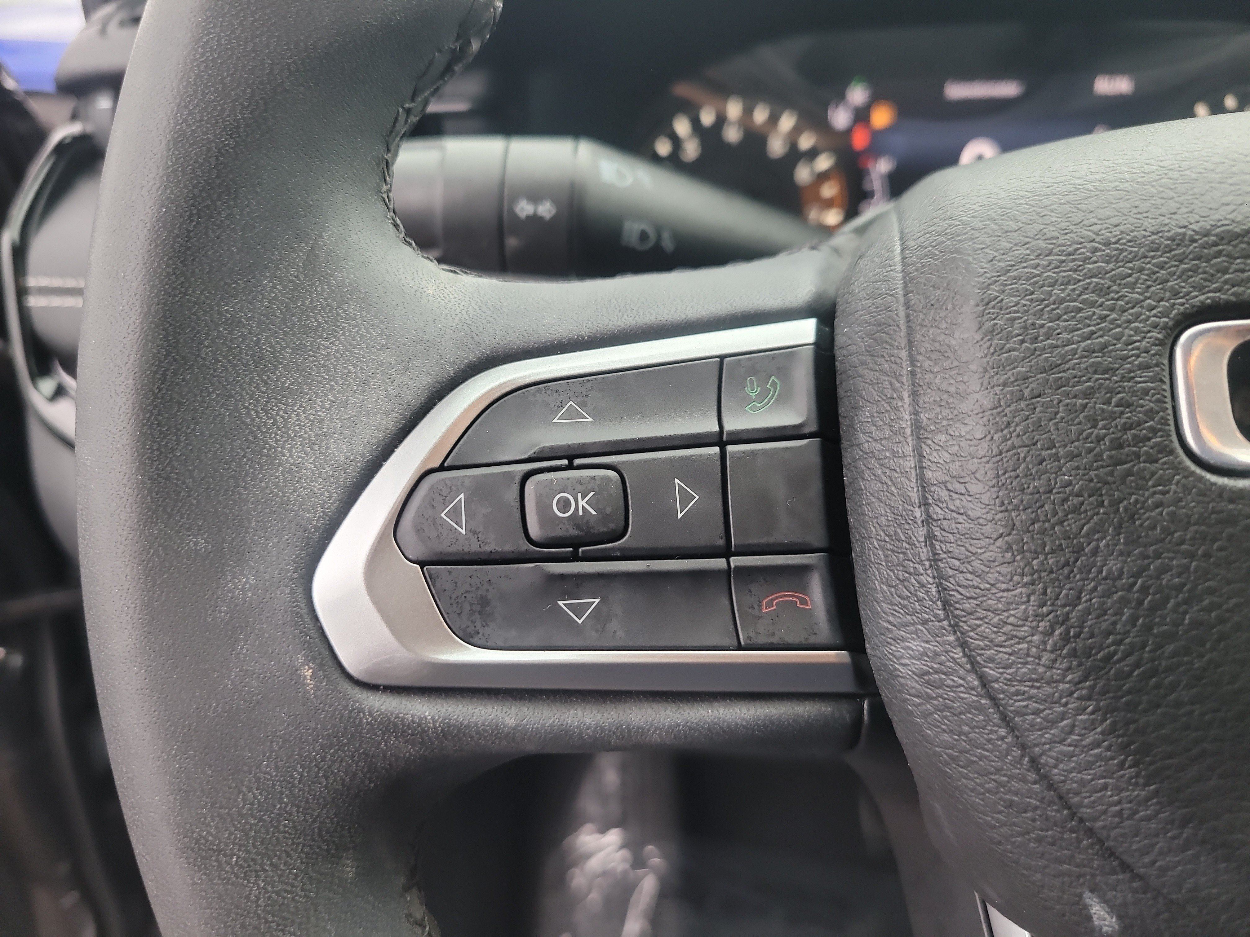 Used 2022 Jeep Compass Latitude FWD image 27
