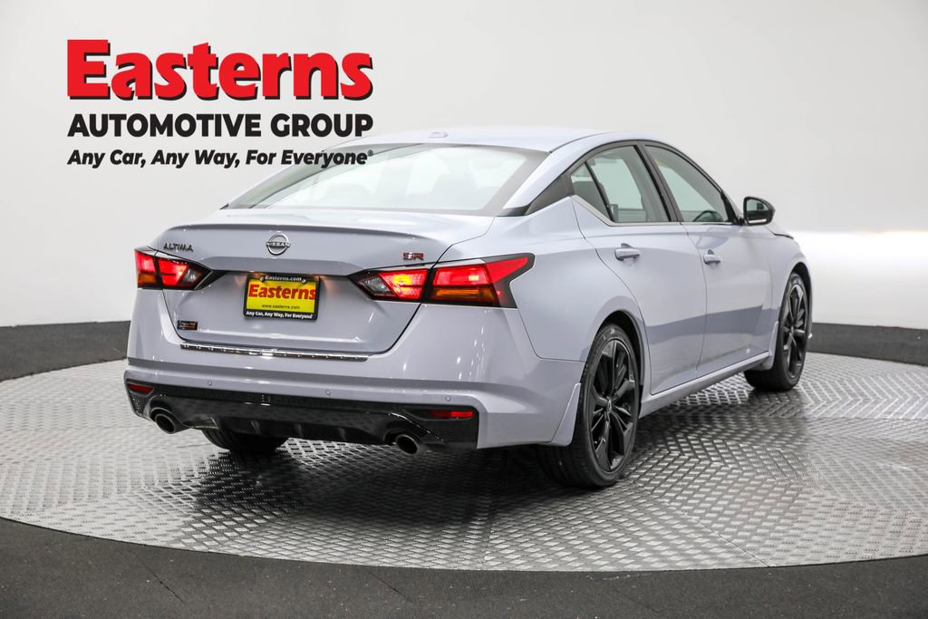 Used 2023 Nissan Altima 2.5 SR w/ SR Premium Package image 5