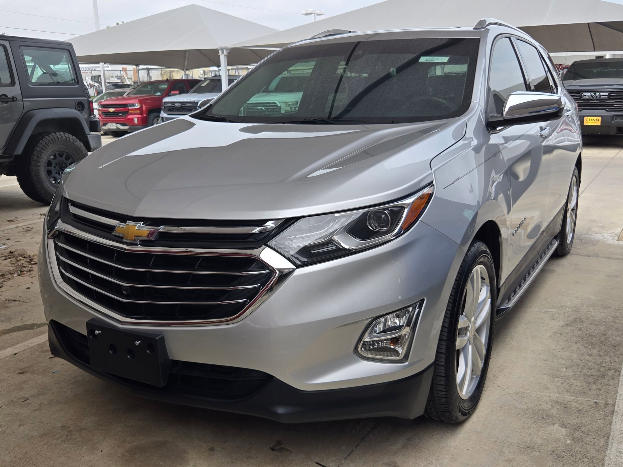 Used 2019 Chevrolet Equinox Premier FWD image 3