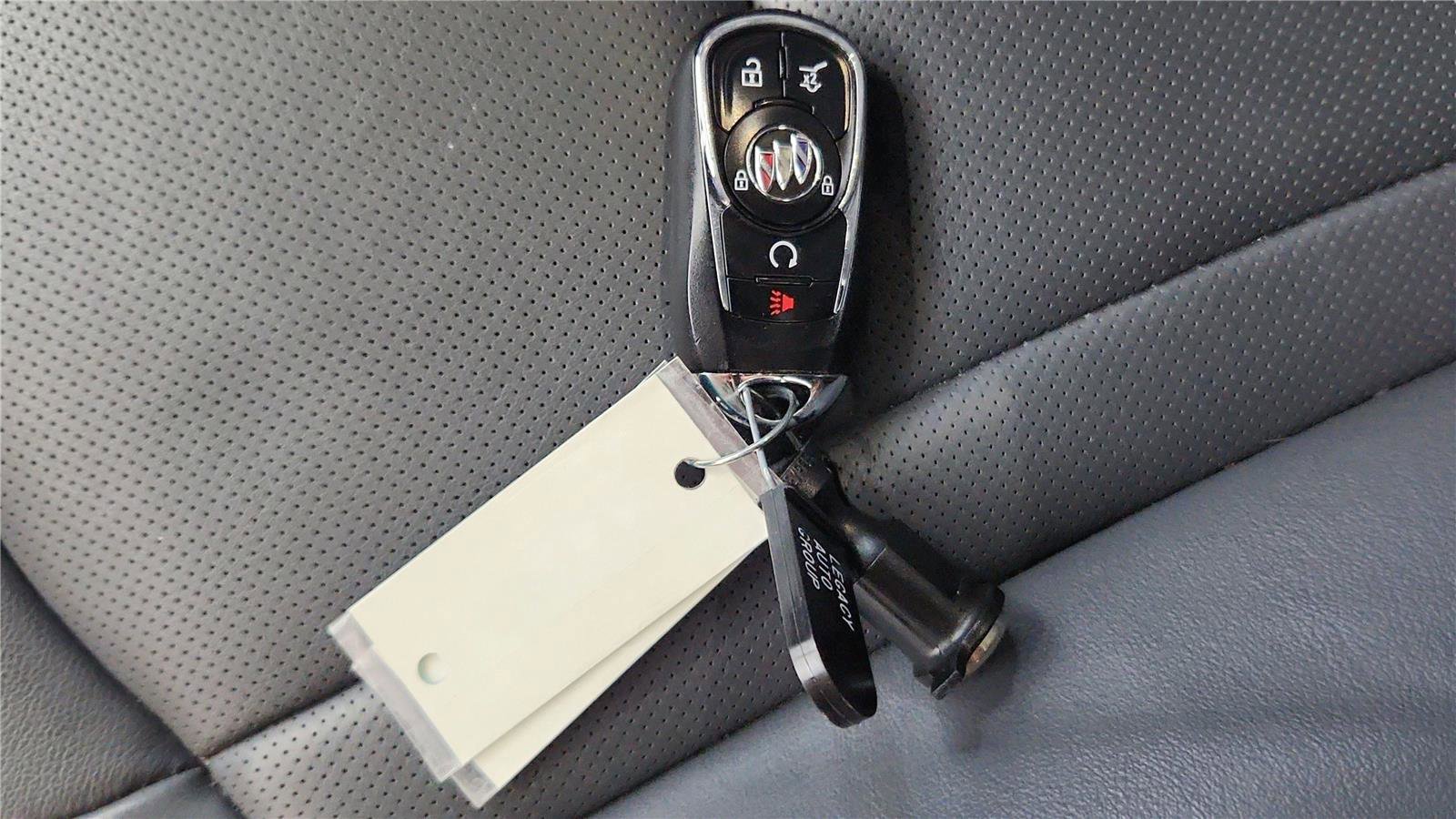 Used 2024 Buick Enclave Premium image 42