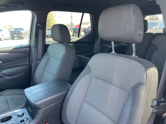 Used 2023 Chevrolet Traverse LT w/ Rear Camera Mirror Package image 19