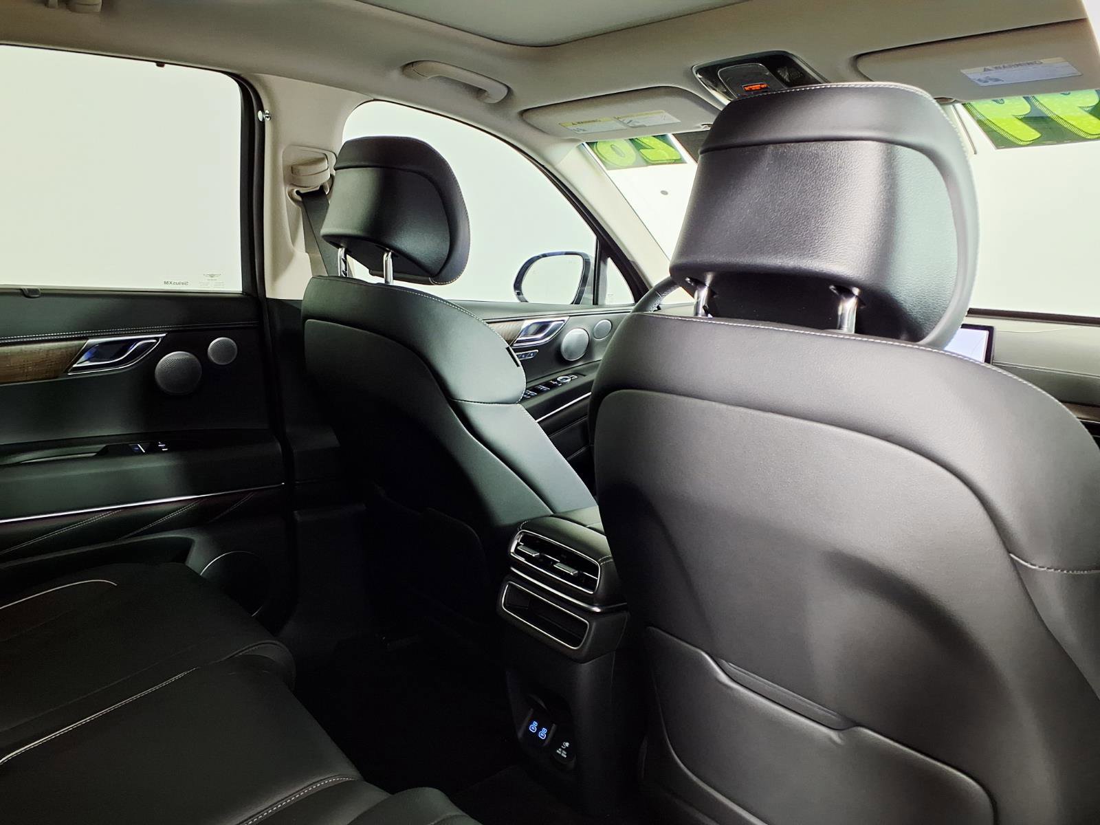 Certified 2026 Genesis GV80 2.5T Advanced image 11