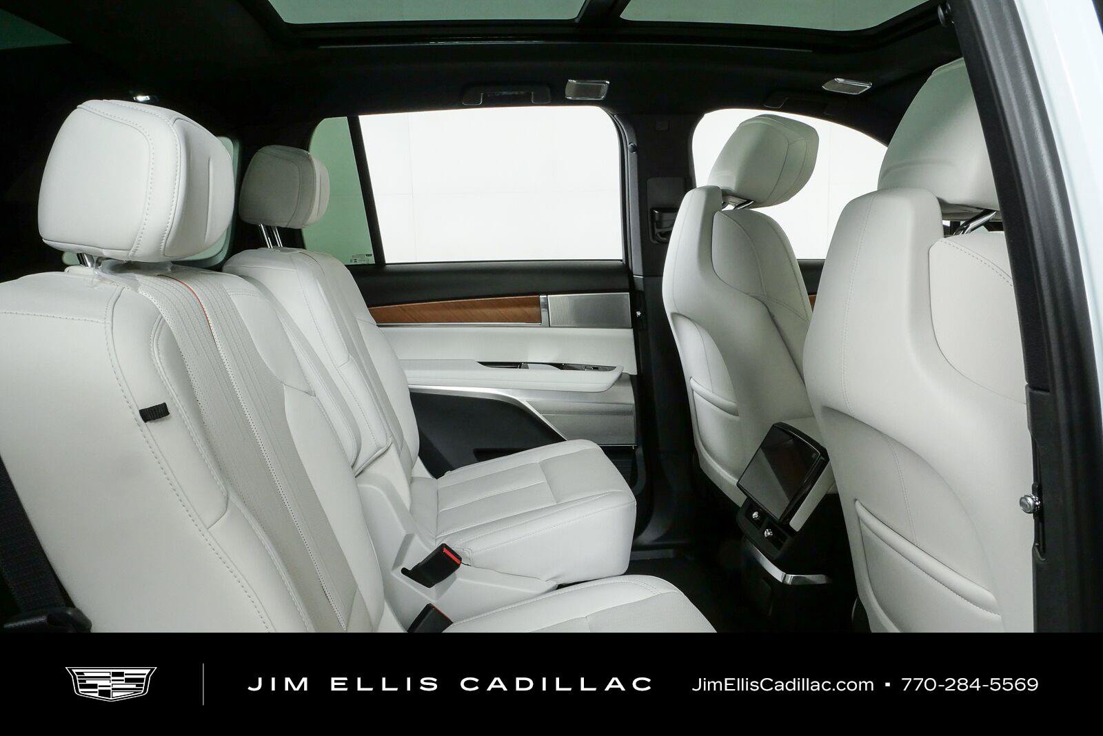 New 2027 Cadillac Vistiq Luxury AWD/4WD image 21
