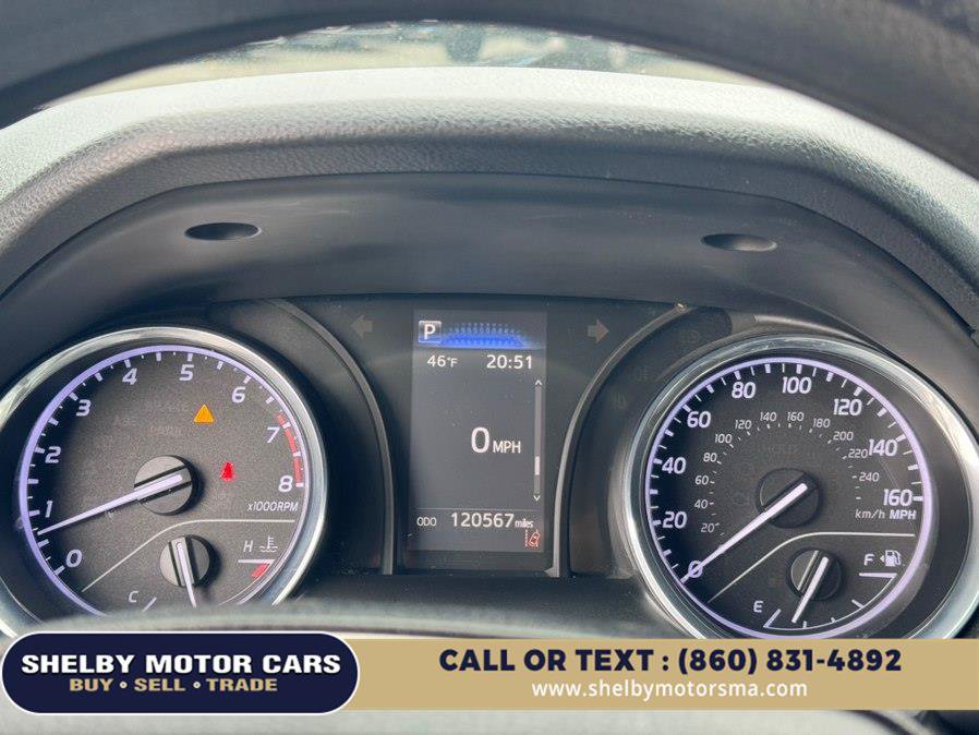 Used 2019 Toyota Camry LE w/ Carpet Mat Package FWD image 11