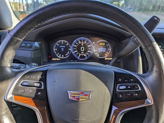 Used 2015 Cadillac Escalade Premium image 30