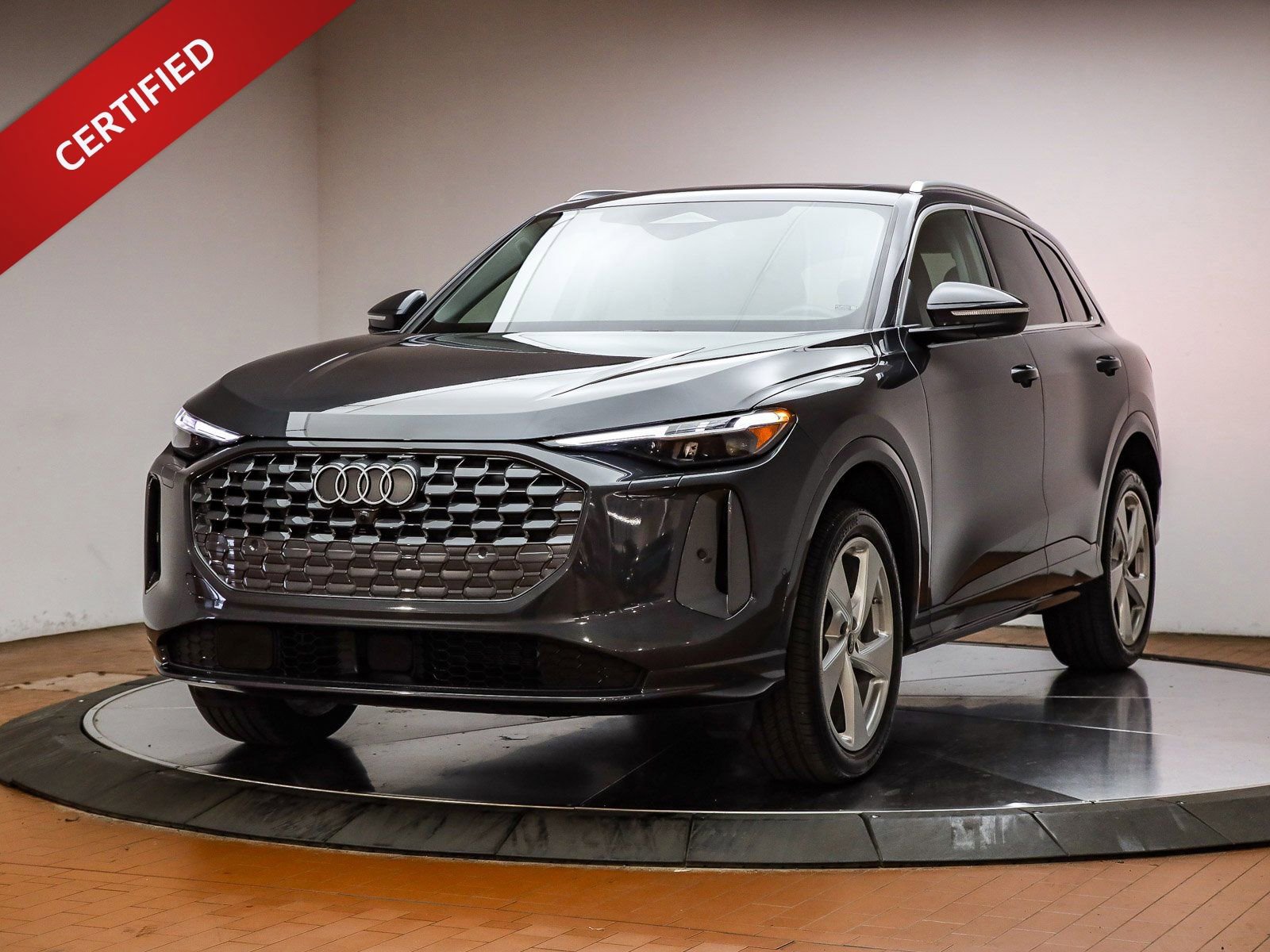 Certified 2025 Audi Q5 Premium w/ Premium Plus