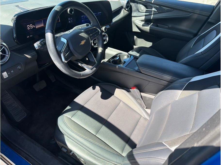 Used 2024 Chevrolet Blazer EV LT AWD/4WD image 2
