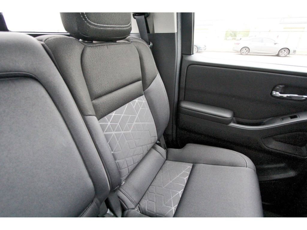 New 2026 Nissan Frontier SV w/ SV Convenience Package RWD image 12