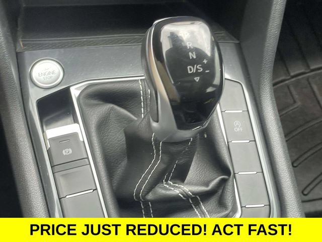 Used 2023 Volkswagen Tiguan SE w/ Panoramic Sunroof Package FWD image 31