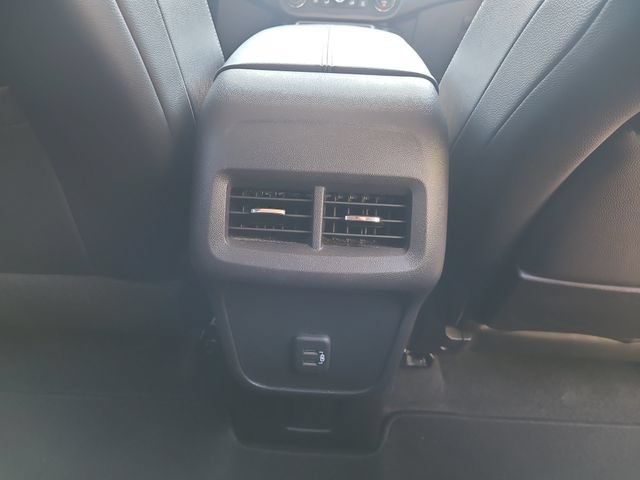 Used 2024 GMC Terrain SLT AWD/4WD image 22