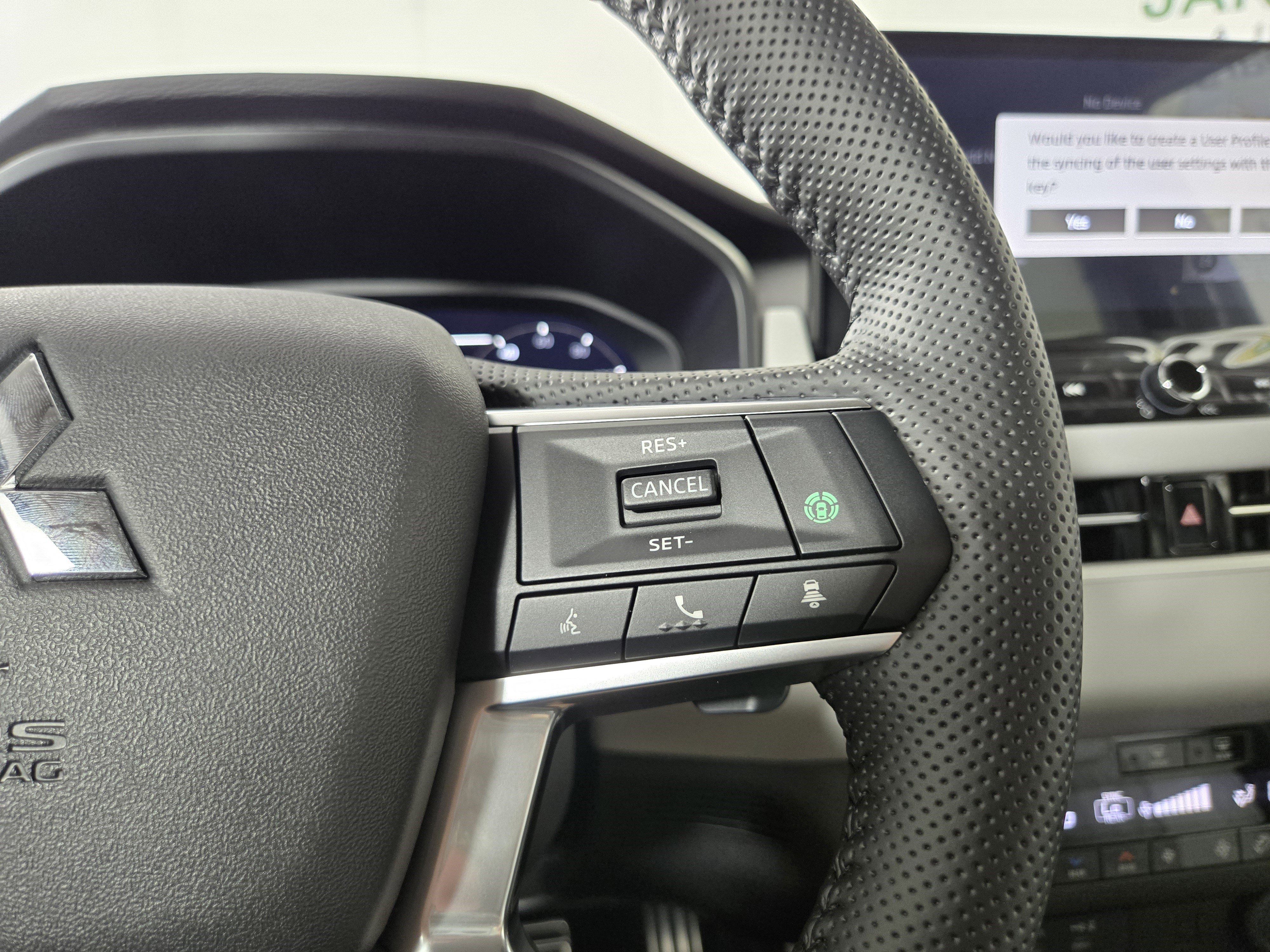 New 2025 Mitsubishi Outlander SEL image 16