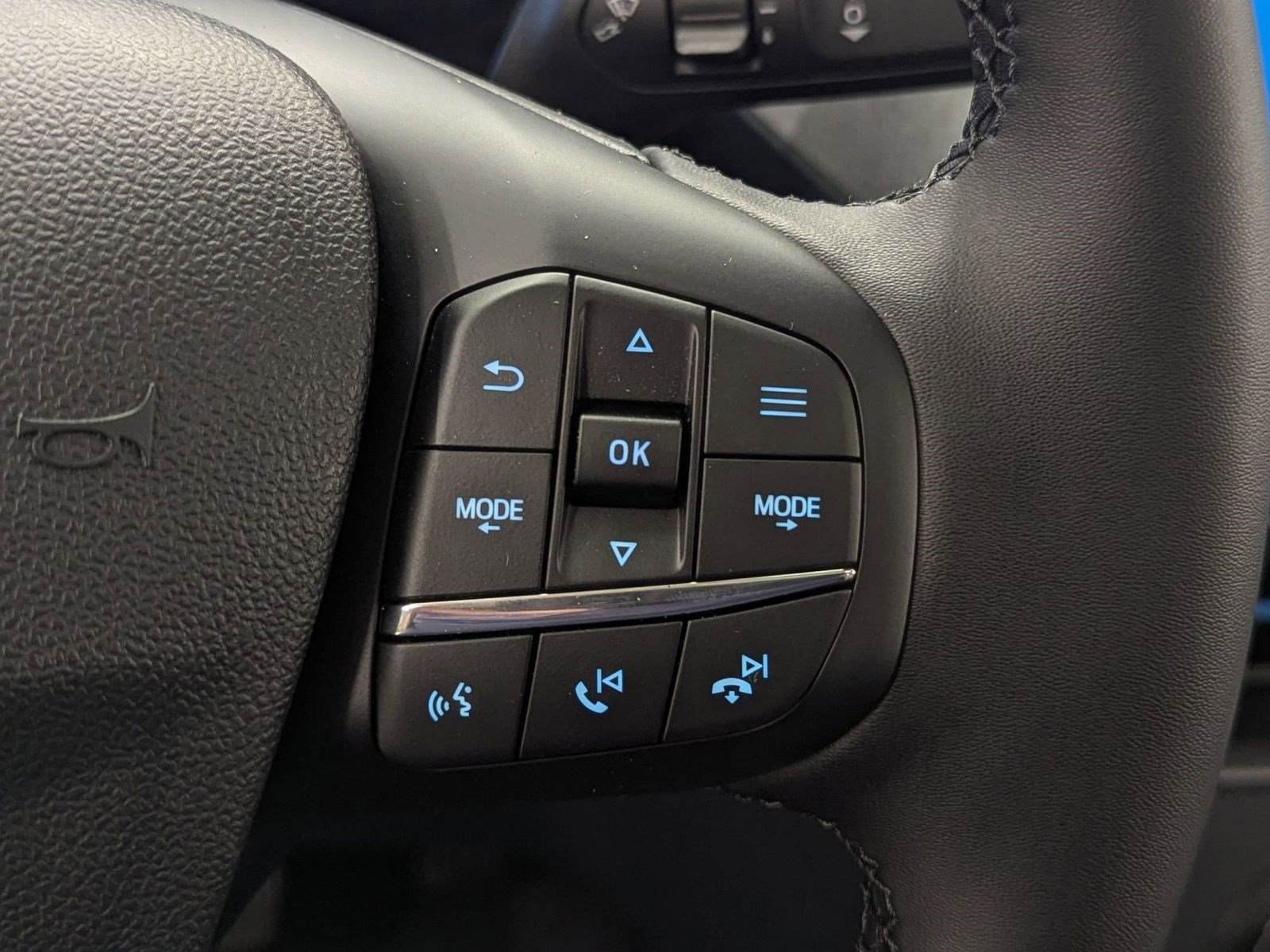 New 2025 Ford Maverick XLT w/ XLT Luxury Package image 22