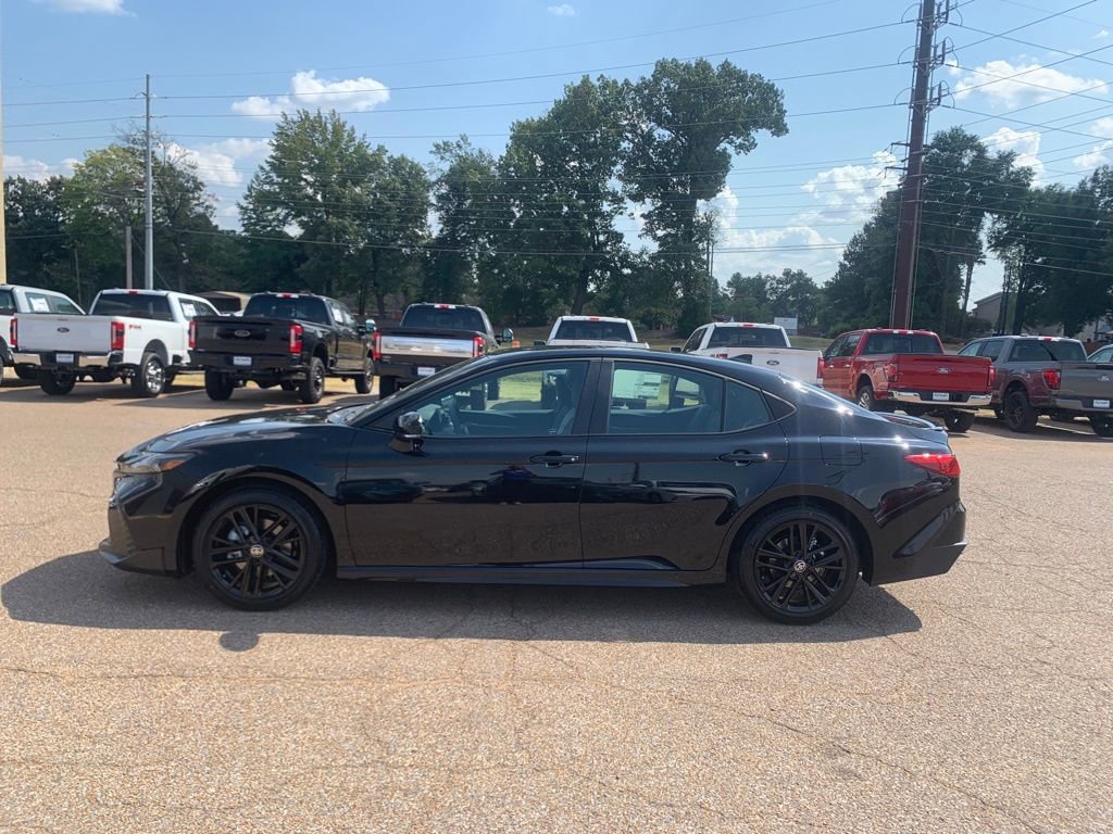 New 2026 Toyota Camry SE image 4