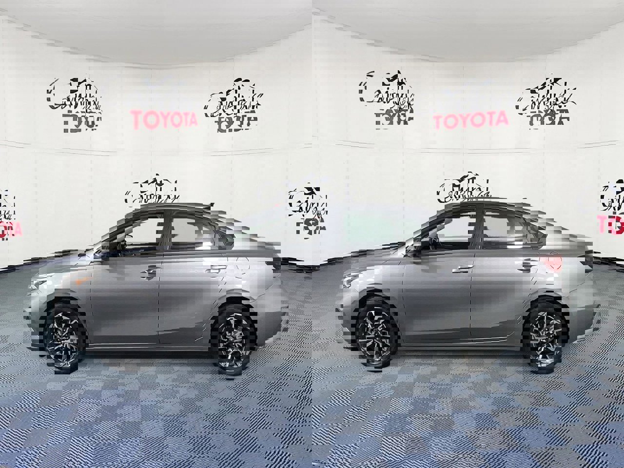 Used 2023 Kia Forte LXS image 5