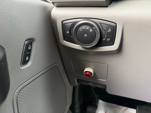 Certified 2017 Ford F550 4x4 Regular Cab Super Duty image 34