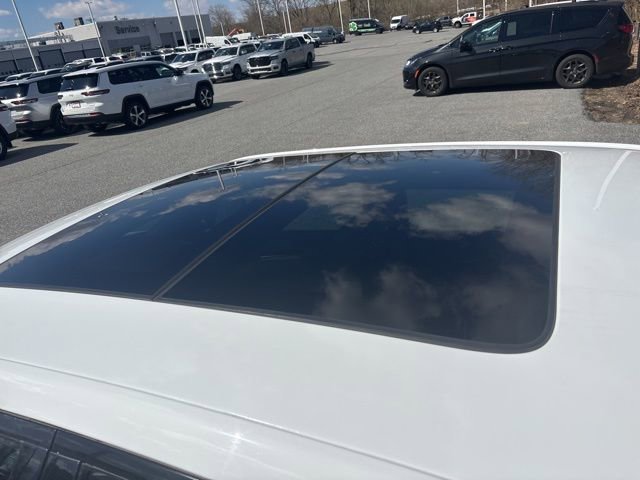 Used 2023 Chrysler 300 S w/ Comfort Group image 5