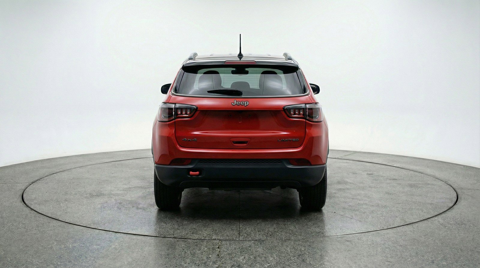 Used 2025 Jeep Compass Trailhawk image 7