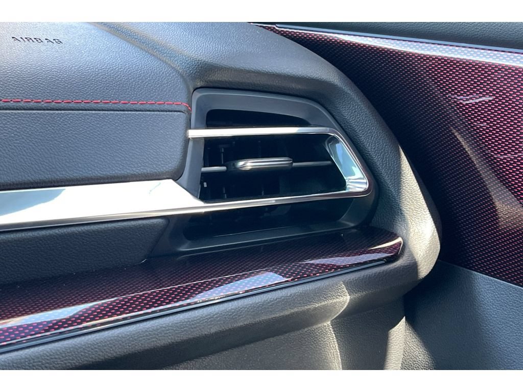 Used 2026 Chevrolet Traverse RS w/ LPO, Cargo Package FWD image 32