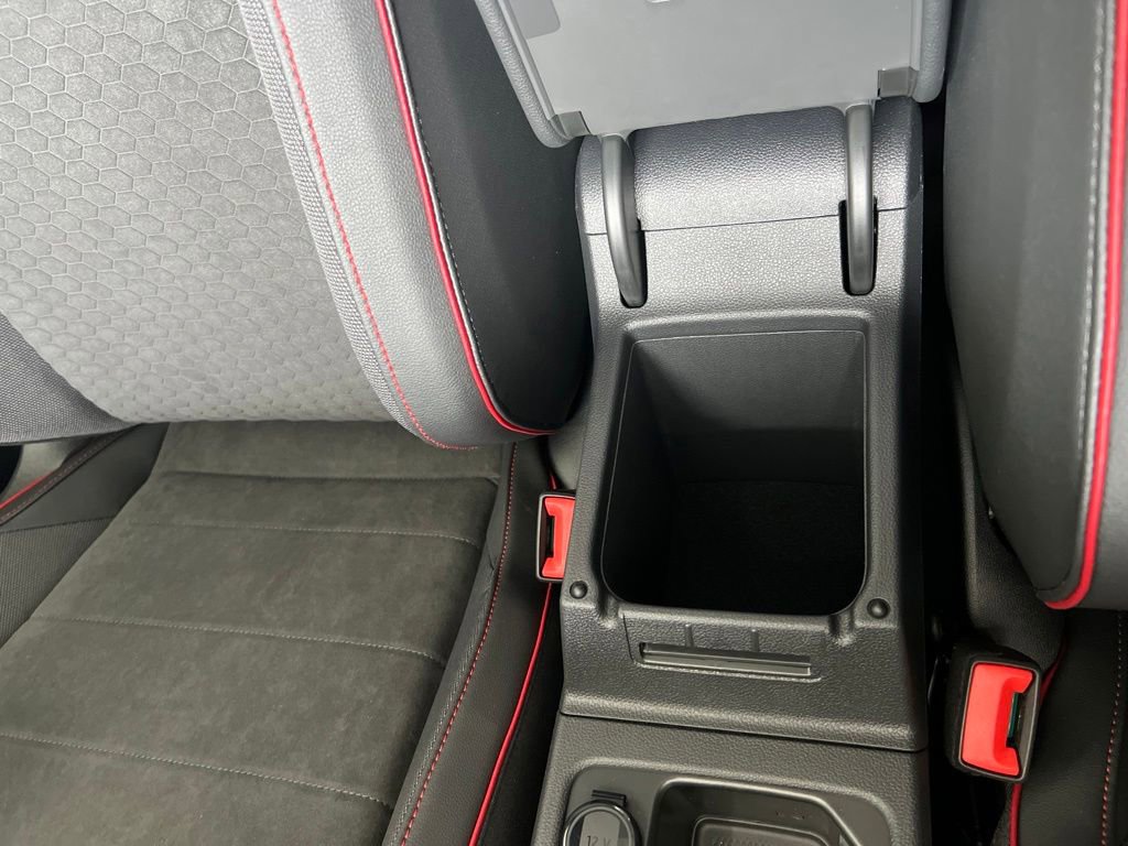 New 2026 Volkswagen GTI SE FWD image 25