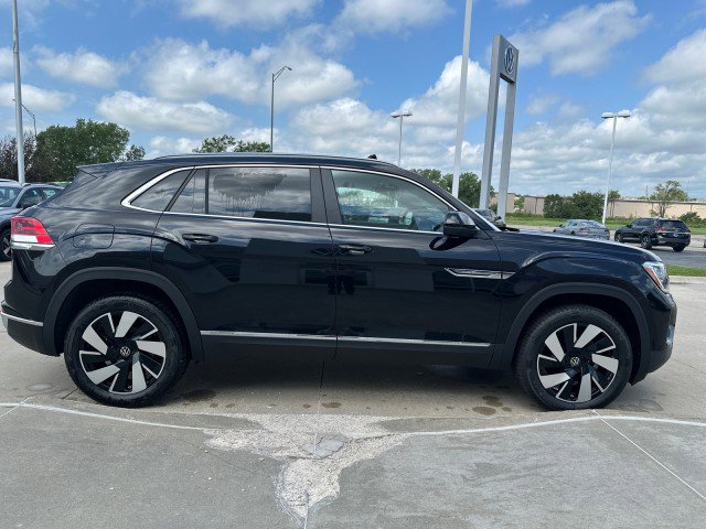 New 2025 Volkswagen Atlas Cross Sport SEL image 5