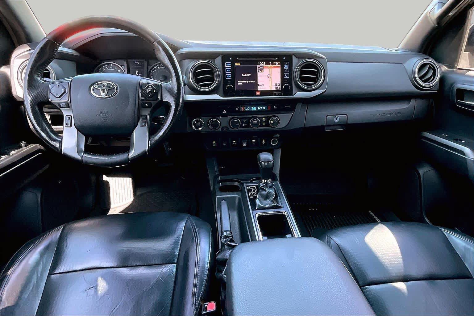 Used 2019 Toyota Tacoma TRD Off-Road AWD/4WD image 13