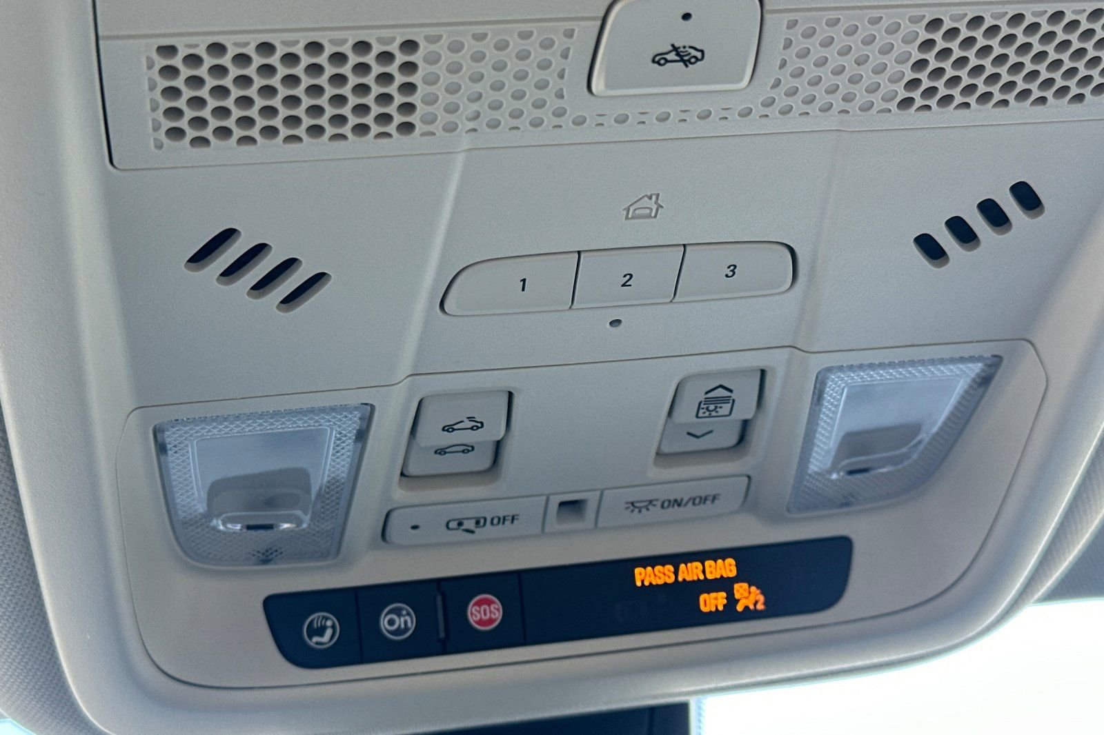 Certified 2025 Cadillac XT6 Premium Luxury image 25