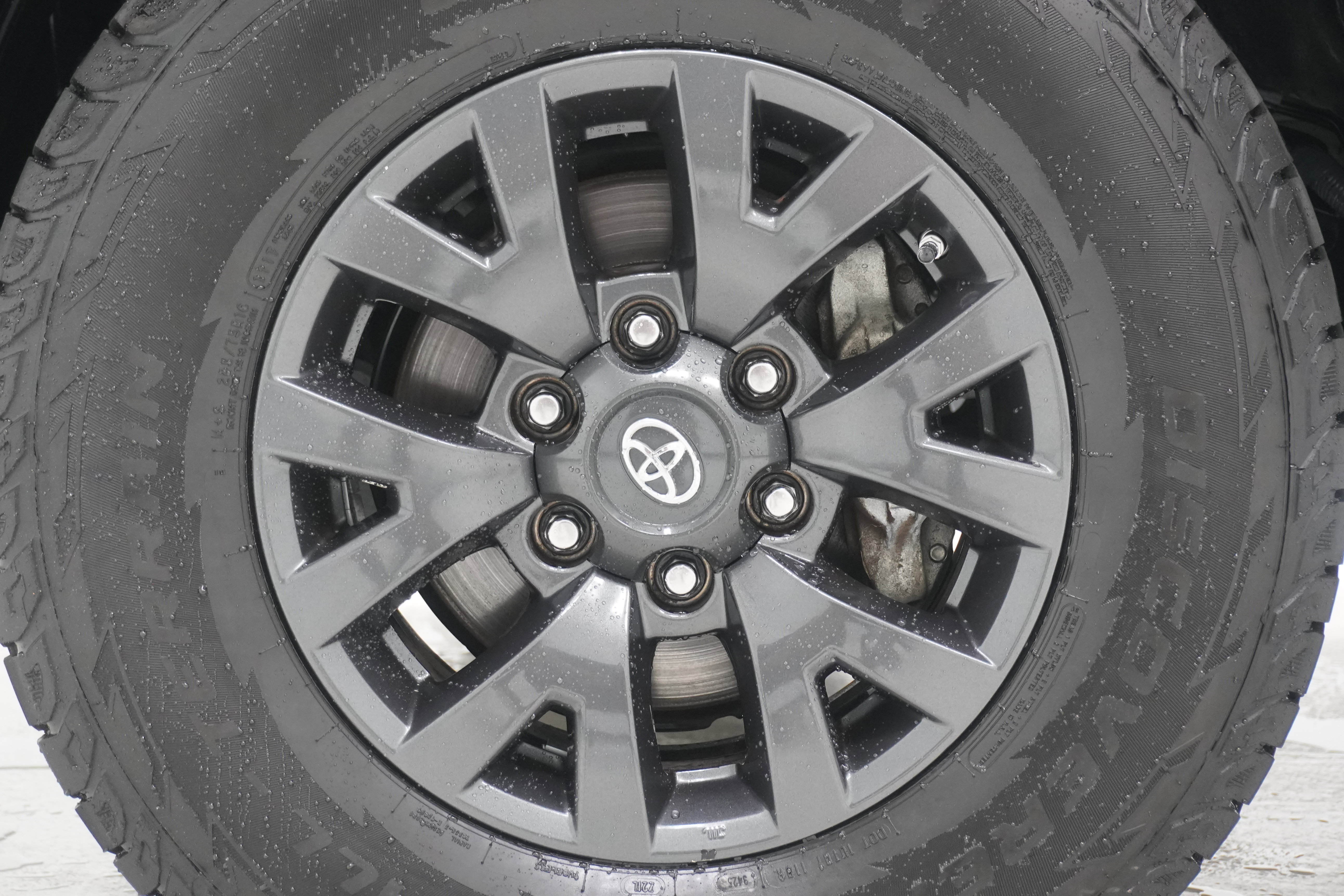 Used 2021 Toyota Tacoma SR5 w/ SR5 Appearance Package (SM) RWD image 24