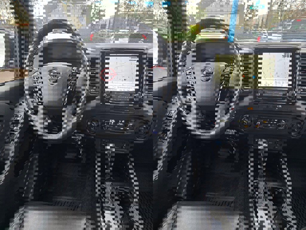 Used 2022 Nissan Frontier PRO-4X w/ Pro-4X Premium Package image 10