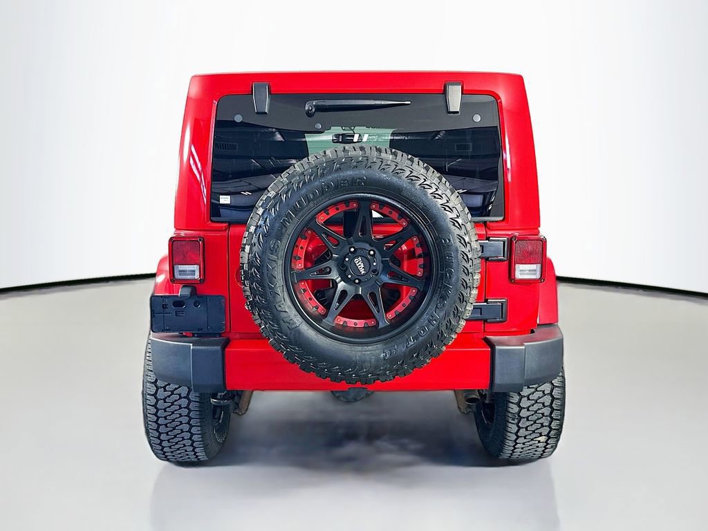 Used 2016 Jeep Wrangler Unlimited Sahara w/ Connectivity Group image 6