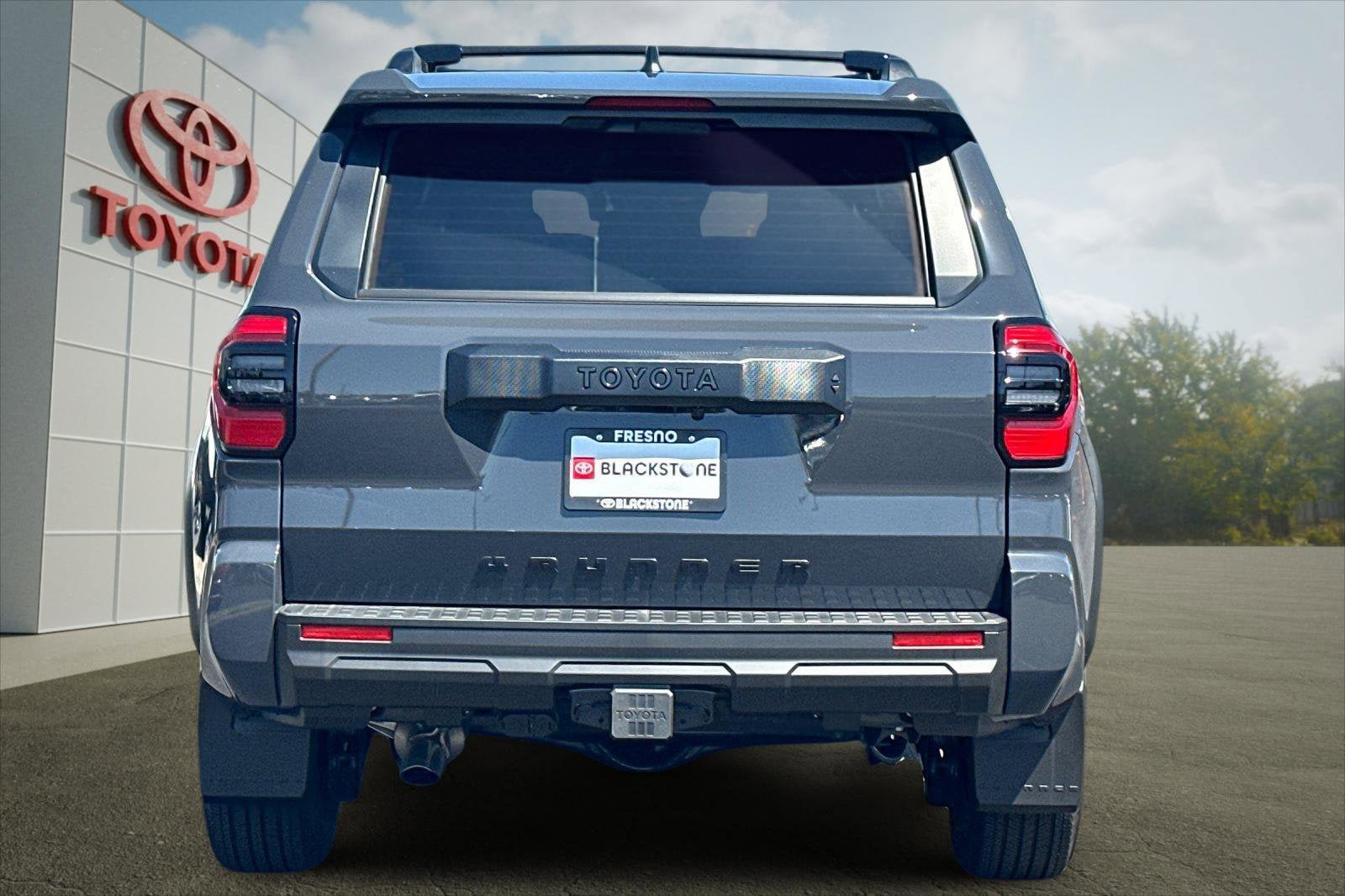 Certified 2026 Toyota 4Runner SR5 AWD/4WD image 4