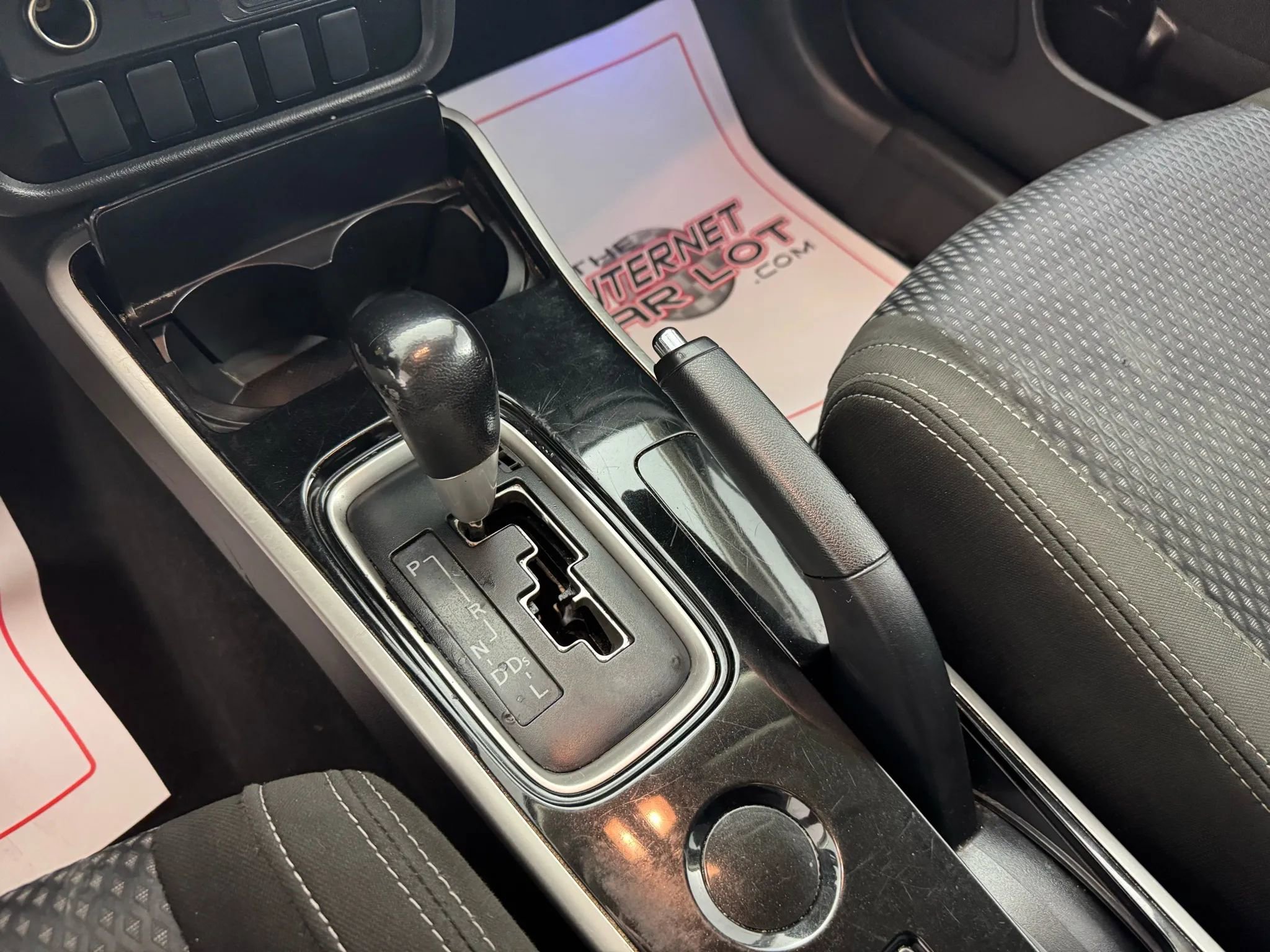 Used 2018 Mitsubishi Outlander ES image 20