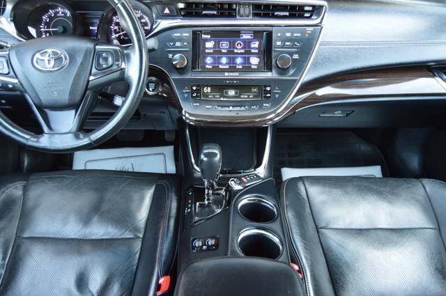 Used 2014 Toyota Avalon Limited FWD image 21