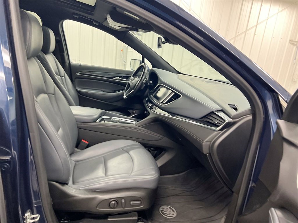 Used 2023 Buick Enclave Essence w/ Experience Buick Package image 23
