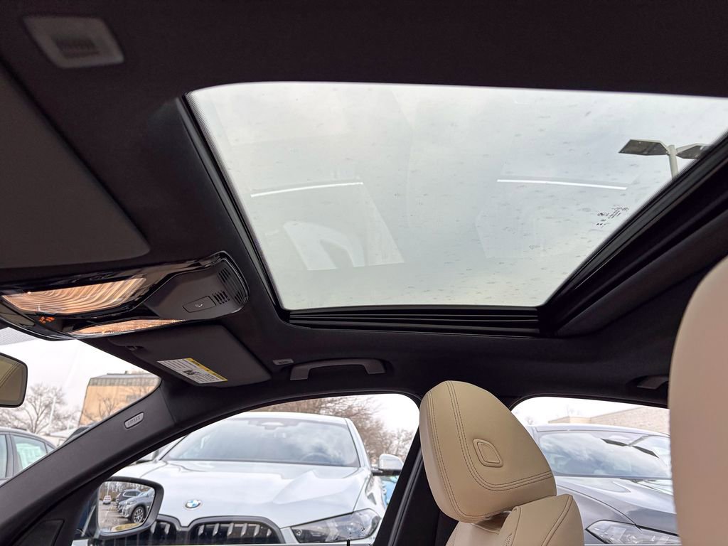 New 2026 BMW 330i xDrive Sedan w/ Premium Package image 9