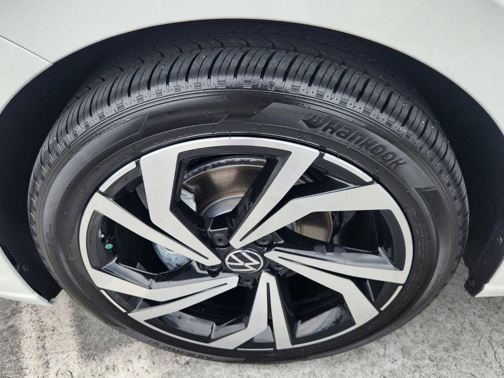 New 2026 Volkswagen Jetta SEL image 5