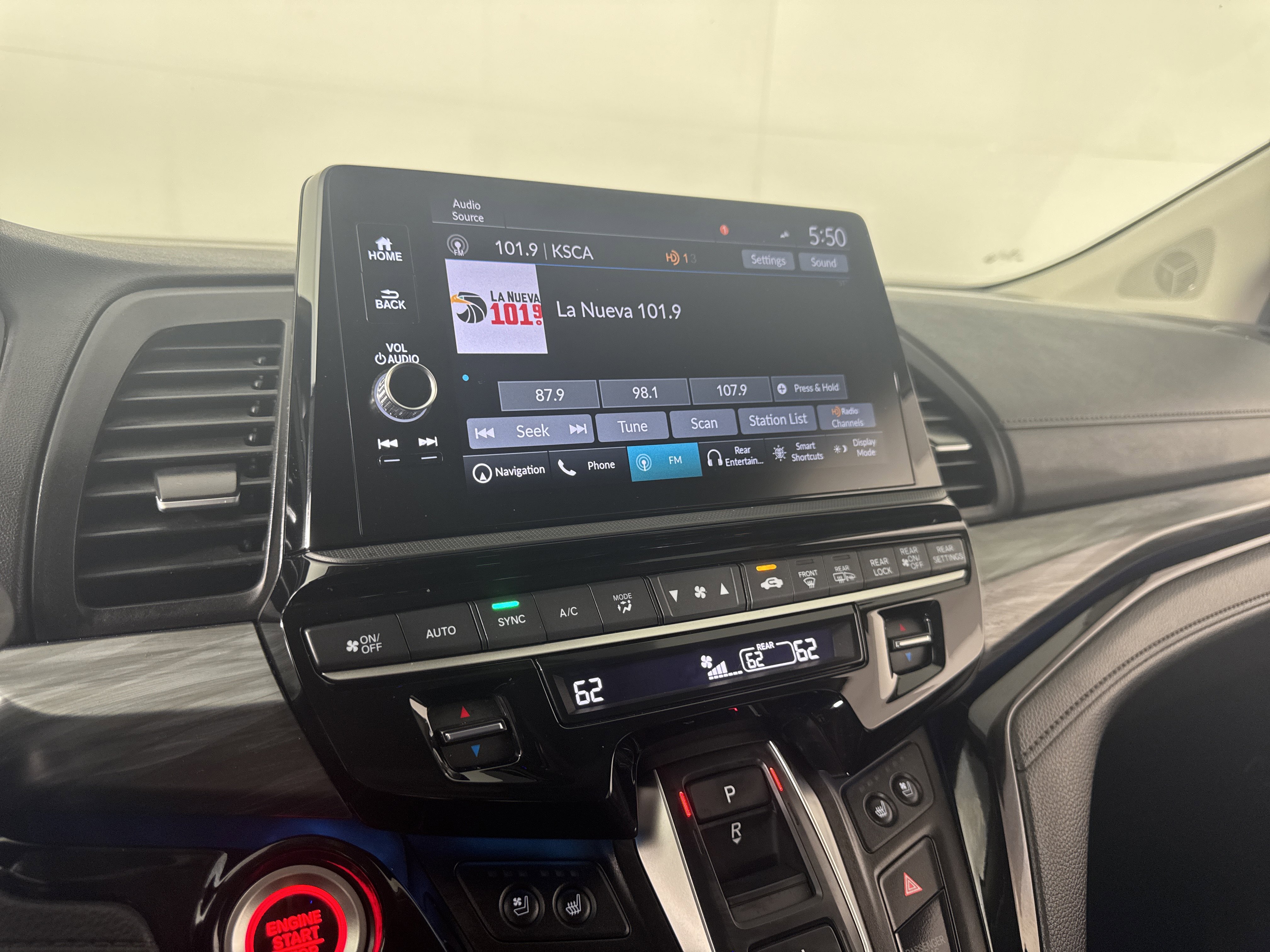 Certified 2025 Honda Odyssey Elite image 33