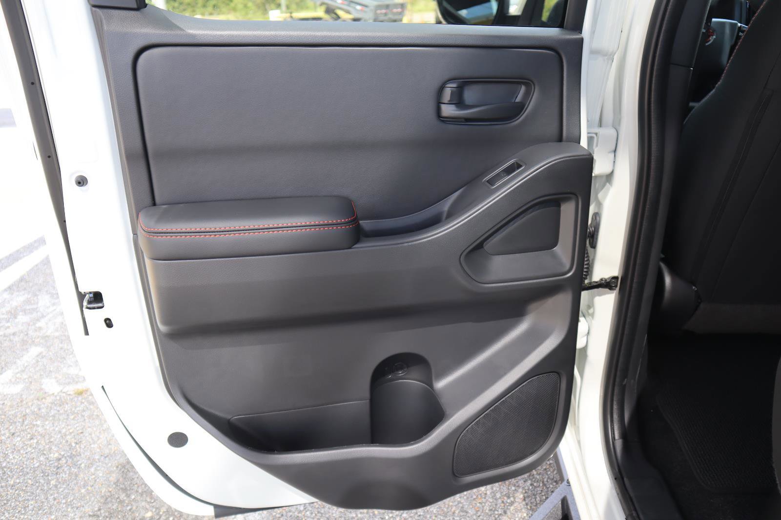 New 2026 Nissan Frontier SV image 40