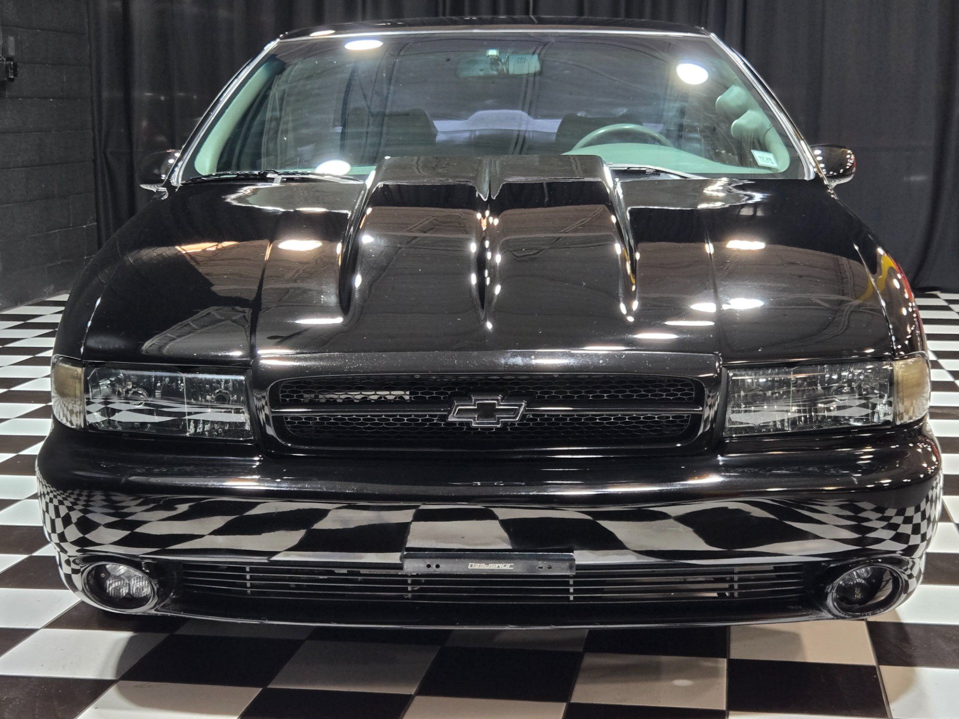Used 1994 Chevrolet Impala SS RWD image 4
