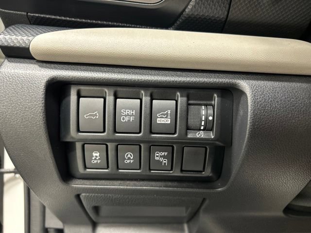 Used 2024 Subaru Forester Limited AWD/4WD image 25