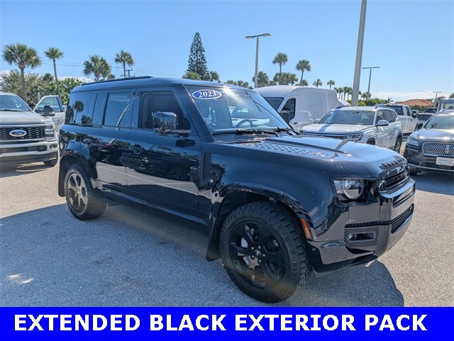 Used 2023 Land Rover Defender 110 X-Dynamic SE image 2