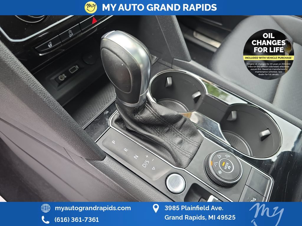 Used 2019 Volkswagen Atlas SEL AWD/4WD image 25