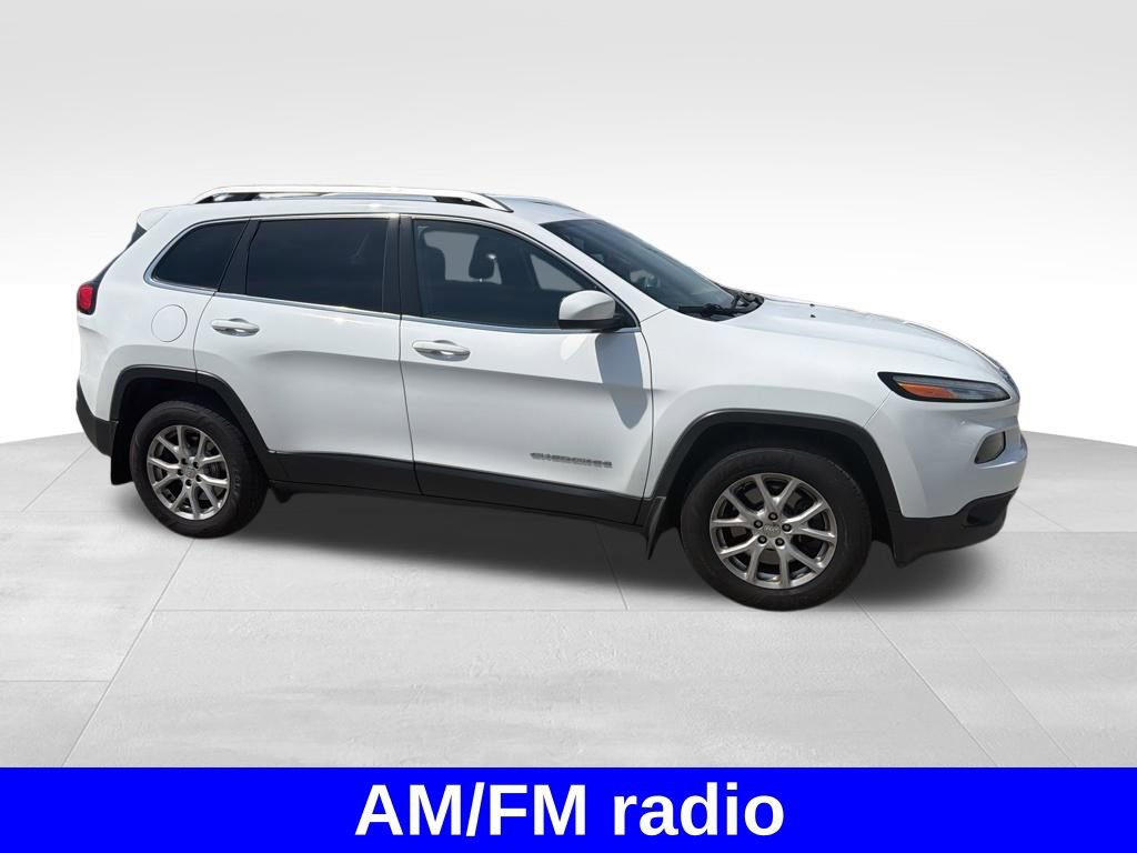 Used 2016 Jeep Cherokee Latitude image 6