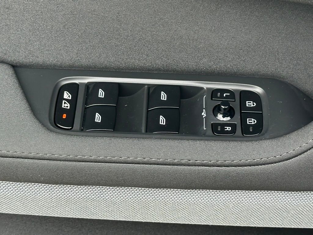Used 2024 Polestar Polestar 2 AWD/4WD image 26