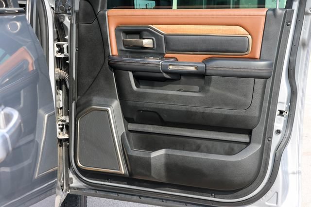 Used 2023 RAM 2500 Limited AWD/4WD image 20